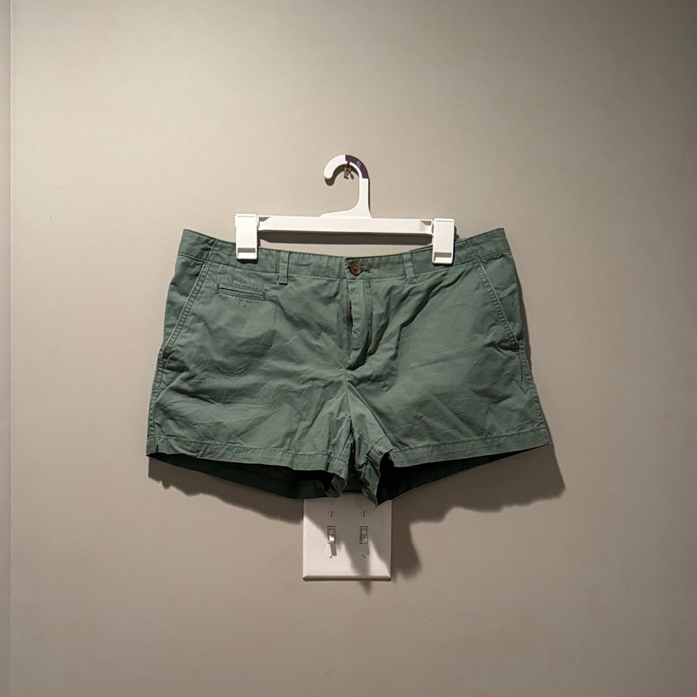 GAP Women's Sage Green Cargo Shorts